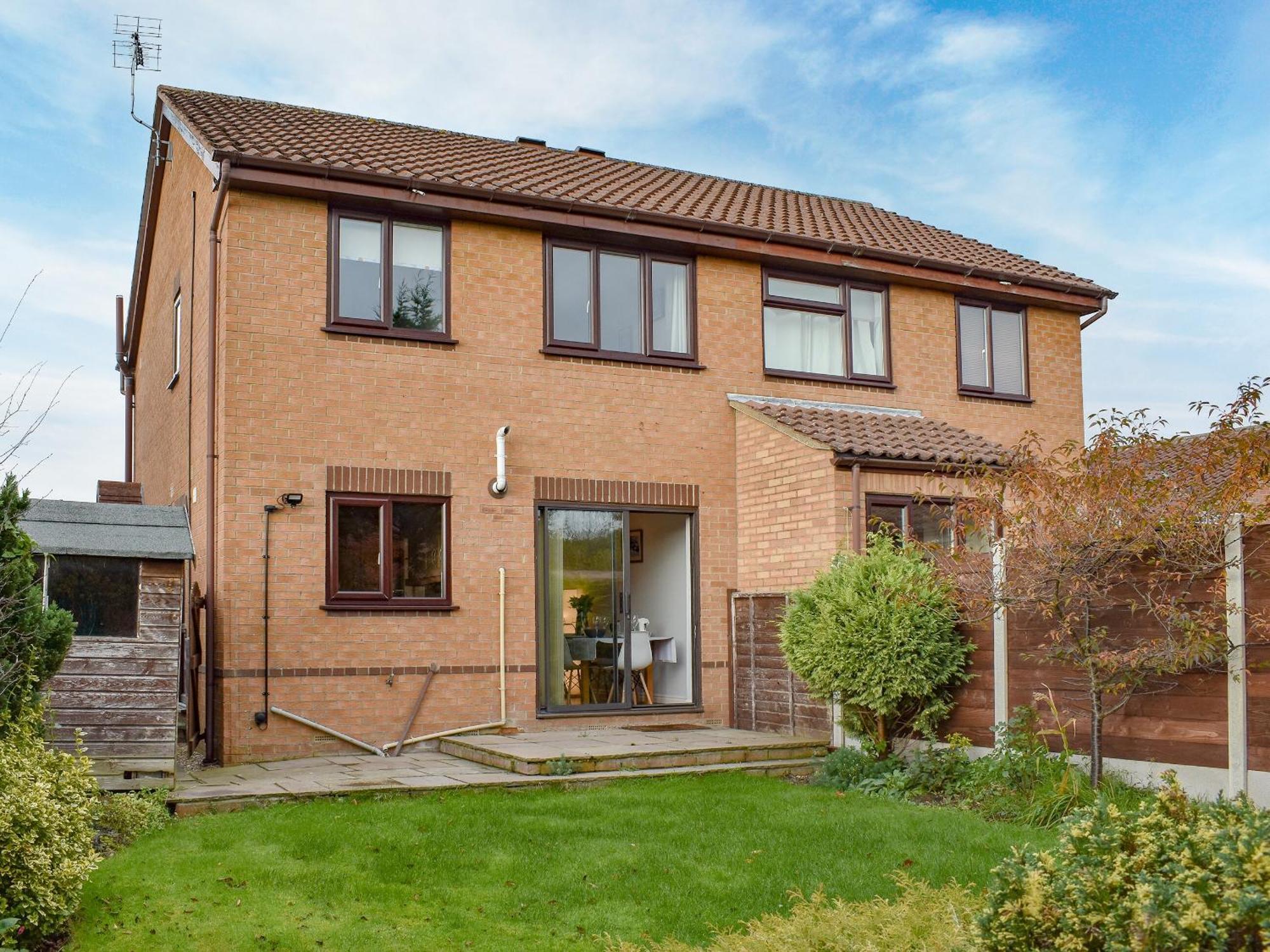 Flos Place Pickering Bagian luar foto